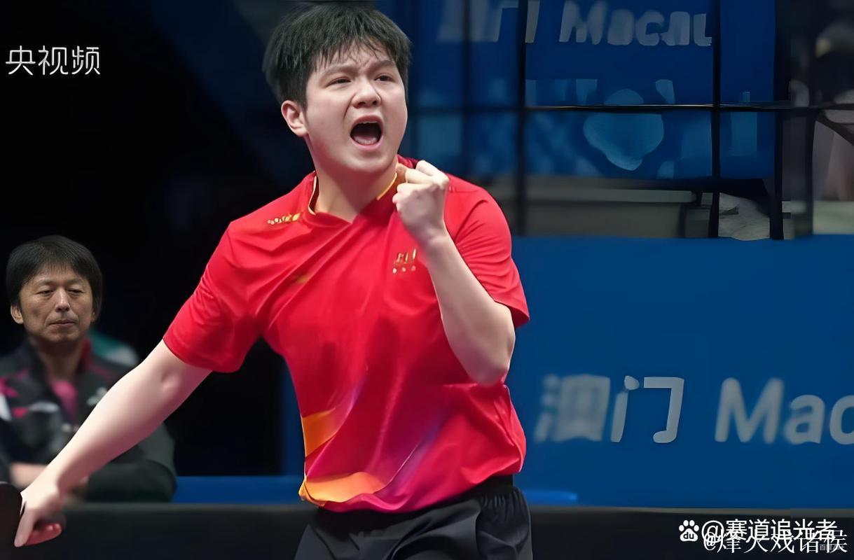 樊振东3-2力克梁靖崑 上海击败河北挺进男团半决赛 樊振东3-2力克梁靖崑 上海击败河北挺进男团半决赛